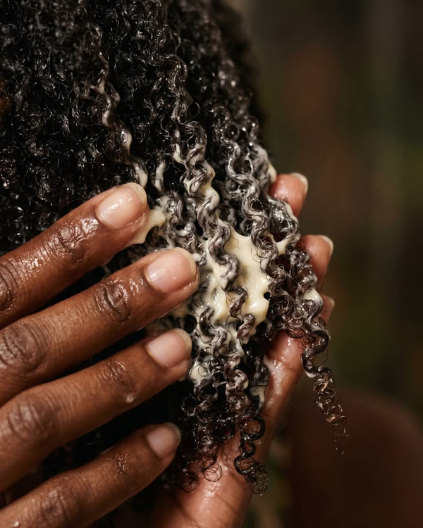 Pourquoi tant de salons ne savent pas coiffer les cheveux crépus